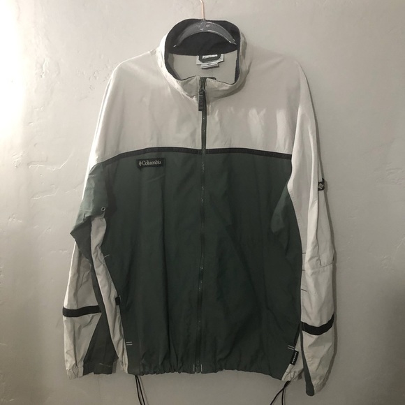 Columbia Sportswear Jacket In Excellent Condition size XXL. - Picture 2 of 6